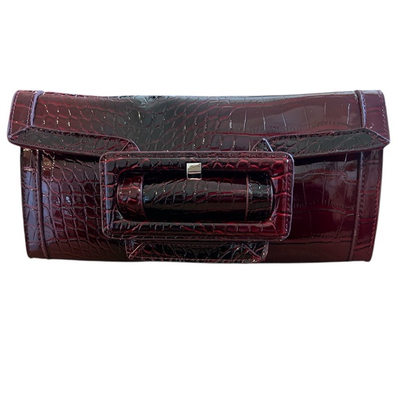 White House Black Market Deep Red Croc-Embossed Clutch - Picture 1 of 8